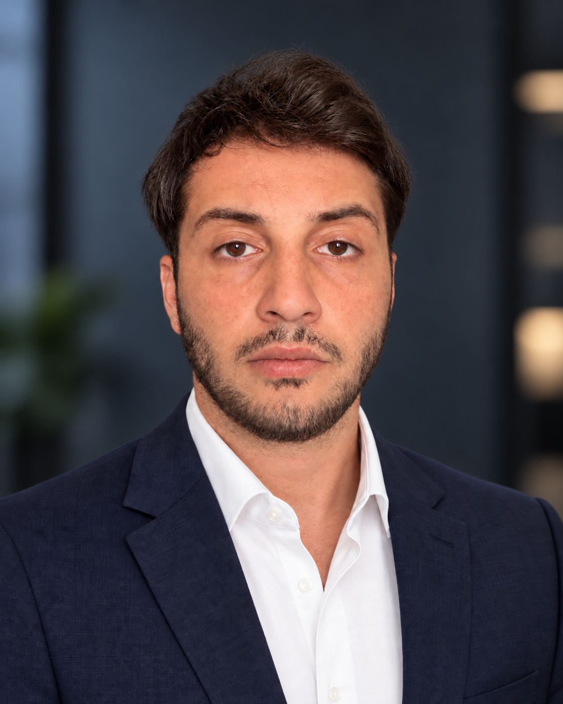 ნიკა სხირტლაძე · კომერციული დირექტორი